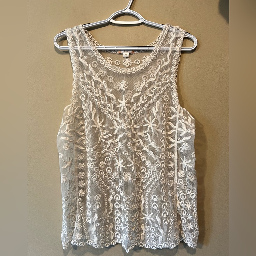 Timing S/M mesh embroidered off white tank top. Round neck slight scallop hem.